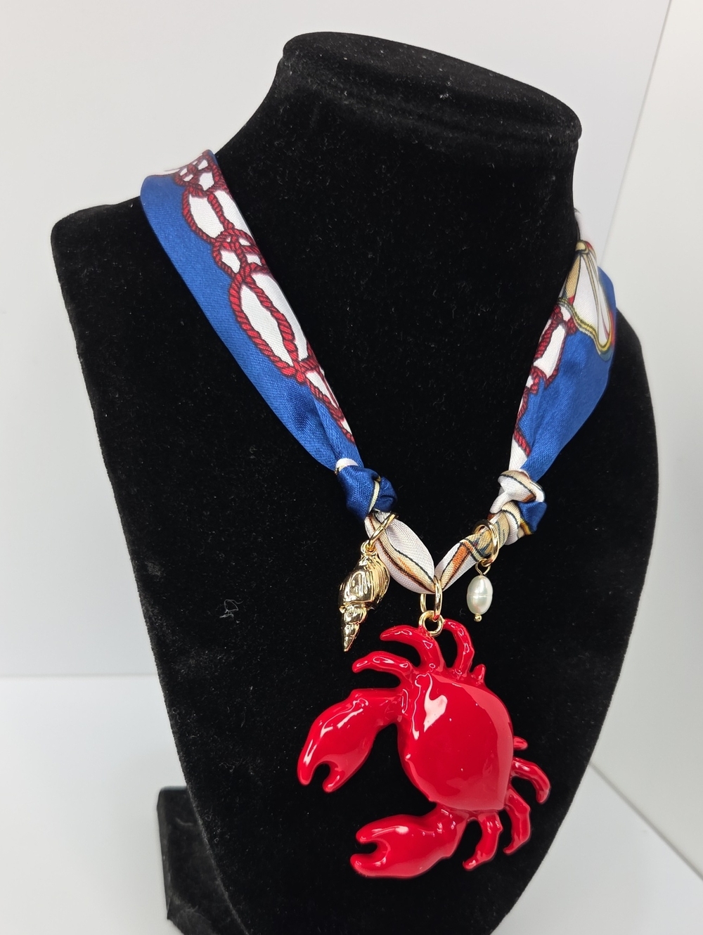 💙▪️🦀Piper K▪️ Nautical Blue Adjustabel Scarf Red Crab Pendant Pearl Necklace - Picture 11 of 12
